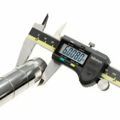 Mitutoyo 500-196-30CAL Digimatic 0-6''/150MM Stainless Digital Caliper W/ Long Form Calibration -Cord Reels Shop 499126 04